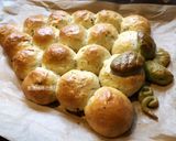 A picture of step 18 of Grape-Shaped Condensed Milk Bread.