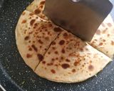 A picture of step 2 of Matar Paratha.