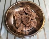 Foto langkah ke 1 dari resep Asem Asem Daging.