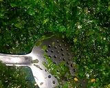 A picture of step 2 of Aloo Palak.