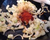 A picture of step 5 of Patatas Bravas.