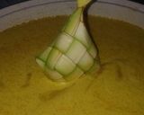 Foto langkah ke 2 dari resep Ketupat bumbu kuning.