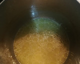 Foto del paso 12 de la receta: 3 recetas en una (caldo de pollo, croquetas y crema)