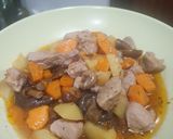 Foto del paso 7 de la receta Estofado de cerdo con patata, boniato y setas