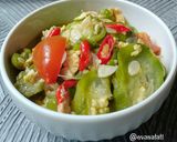 Foto langkah ke 5 dari resep Tumis Oyong Mix Telur.