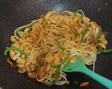 A picture of step 4 of Spaghetti with sausages.