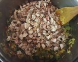 Foto del paso 3 de la receta: Zapallitos revueltos con pollo