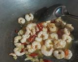 Foto langkah ke 2 dari resep Udang buncis saos Tiram.