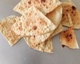 A picture of step 1 of Hummus pesto papad bites.