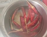 A picture of step 2 of Mumbai style pav bhaji recipe.