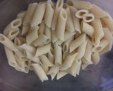 Foto del paso 1 de la receta: MOSTACHOLES🍝 (con espinaca y salsa blanca 🍜gratinados)