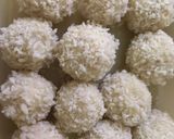 Foto langkah ke 2 dari resep Bola-Bola Kentang Keju Mozzarella.