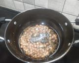 A picture of step 1 of Pune ki bhel.