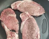 Foto del paso 2 de la receta: Lomo de cerdo con salsa bechamel