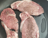 Foto del paso 2 de la receta: Lomo de cerdo con salsa bechamel