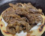 Foto del paso 5 de la receta: Arepa🫓con berenjenas tatemadas🍆agridulces🍯con queso🧀🥛🧄