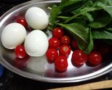 Foto del paso 1 de la receta: Ensalada deliciosa con timbal de arroz blanco
