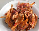 Foto langkah ke 3 dari resep Ikan asin bumbu merah.