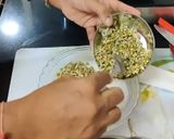 A picture of step 2 of Sprouts raita.