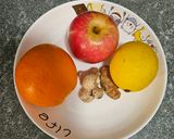 Foto langkah ke 1 dari resep Orange wellness shot.