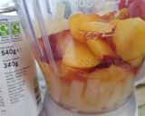 A picture of step 1 of Pineapple, orange and nectarines refreshment.