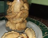 Foto langkah ke 6 dari resep Pastel Mini isi Abon Sapi.