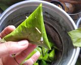 Foto langkah ke 3 dari resep Lupis kuah santan.