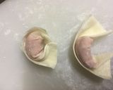 A picture of step 4 of Pork Fried Wantan.