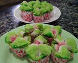 Foto langkah ke 7 dari resep Bolu kukus semangka.