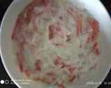 A picture of step 2 of Carrot and cucumber raita.