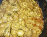 टाइनी राइस डम्पलिंग्स इन अवधी मलाई चिकन(Tiny rice dumplings in Awadhi malai chicken) रेसिपी चरण 8 फोटो