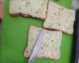 तवा गार्लिक स्टफ चीज़ ब्रेड (Tawa garlic stuff cheese bread recipe in hindi) रेसिपी चरण 3 फोटो