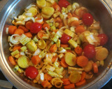 Foto del paso 2 de la receta: Sopa de verduras al curry rojo