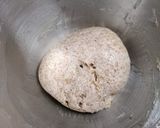 Foto del passaggio 1 della ricetta Grissini stirati integrali