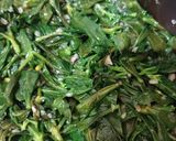 Foto langkah ke 4 dari resep Tumis Daun Ginseng.