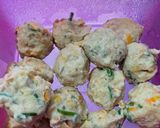 Foto langkah ke 6 dari resep Bakso Udang Sayur MPASI.