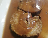 Foto del paso 7 de la receta: Redondo de cerdo relleno con salsa de Pedro Ximénez