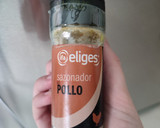 Foto del paso 1 de la receta: Arroz amarillo con pechuga de pollo