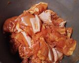Foto langkah ke 2 dari resep Ayam Kecap Bawang Bombay.