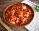 Foto del paso 6 de la receta: Bacalao fresco con tomate y pimientos