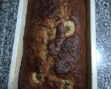 Foto del paso 4 de la receta: Queque de plátano, frutilla y chocolate picado
