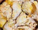A picture of step 4 of Chicken thighs with rice in the oven.