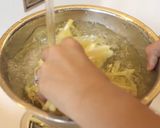 Foto langkah ke 3 dari resep Kentang Goreng Homemade Devina Hermawan.