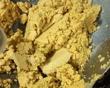 A picture of step 1 of Besan ladoo.