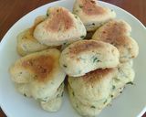 Foto langkah ke 5 dari resep Scone daun kucai & keju cheddar.