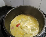 Foto del paso 2 de la receta: Patatas guisadas con all-i-oli, cebolla y pimientos en olla GM