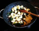 Foto del paso 3 de la receta: Sopa de remolacha con patata al eneldo
