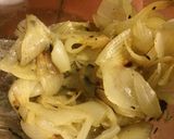 Foto del paso 8 de la receta: Asado con ensalada de verdes, ensalada de cebollas ahumadas, papas al fuego y pasta de ajo 