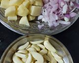 A picture of step 1 of Italian Garlic Soup.