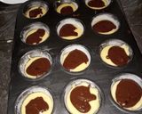 صورة لخطوة 3 من وصفة ميني كيك ولا أروع 😋🤗في صينية كاب كيك 💫❤️
